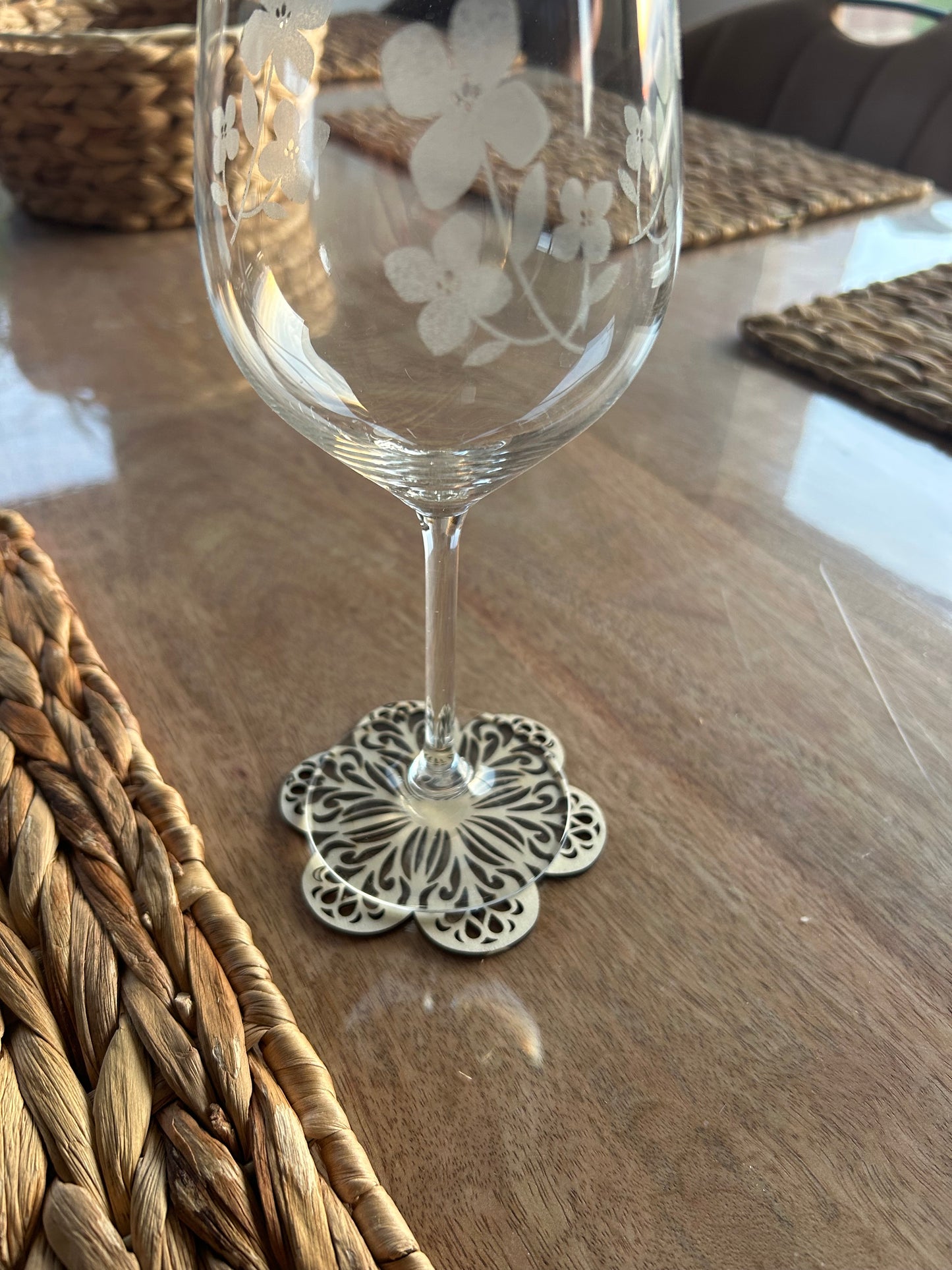Dessous de verre fleurs en bois